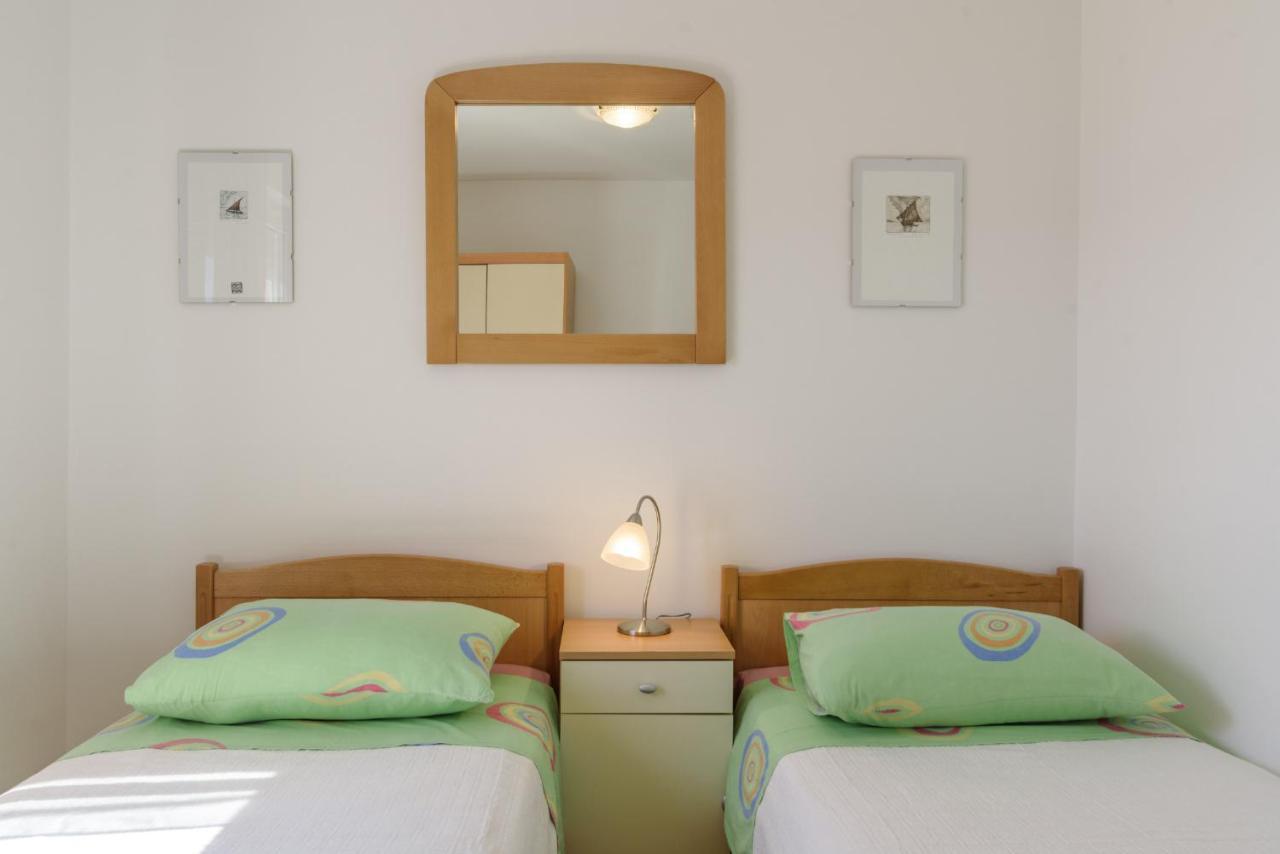 Apartment Marijana โตรกีร์ ภายนอก รูปภาพ