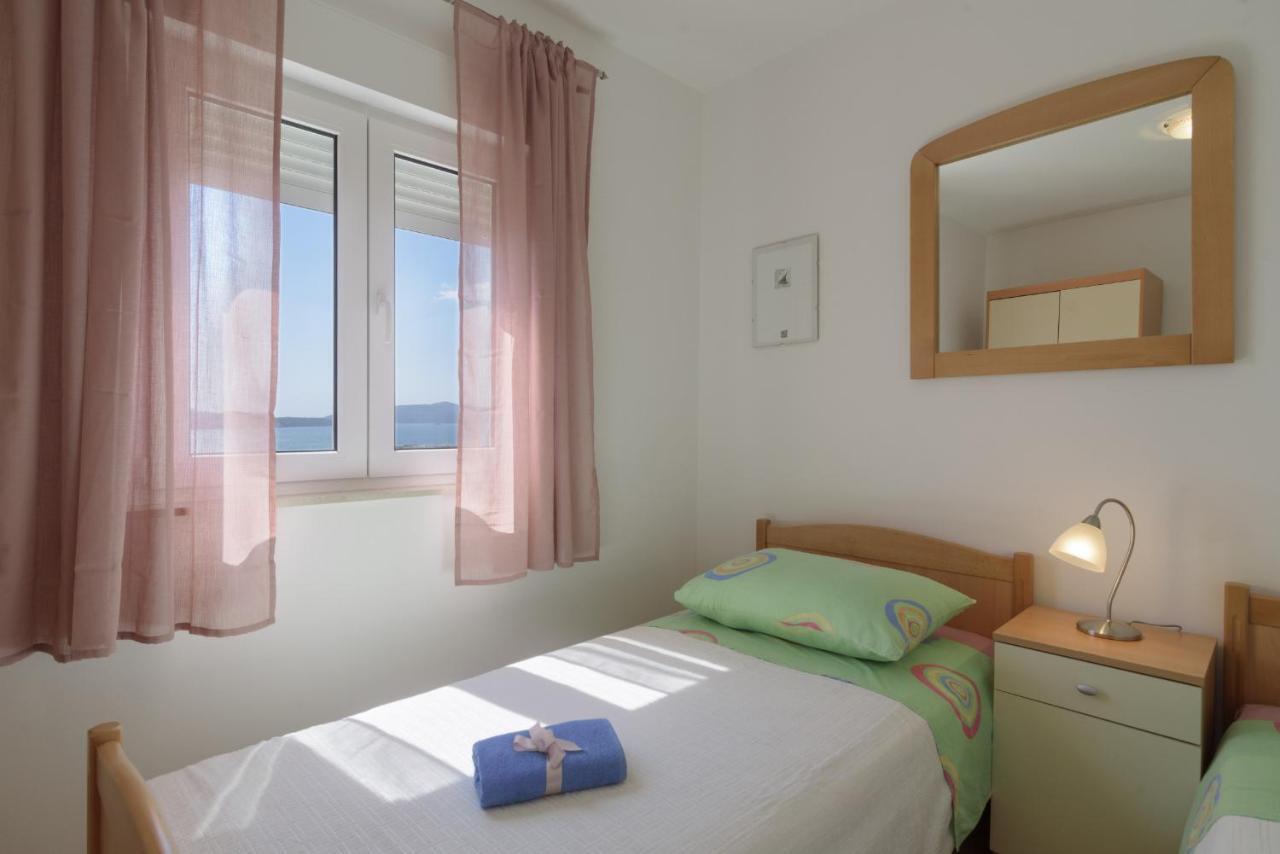 Apartment Marijana โตรกีร์ ภายนอก รูปภาพ