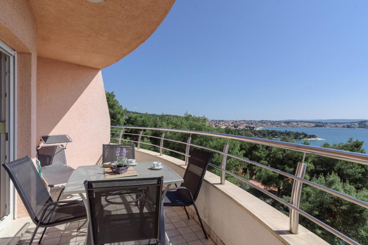 Apartment Marijana โตรกีร์ ภายนอก รูปภาพ